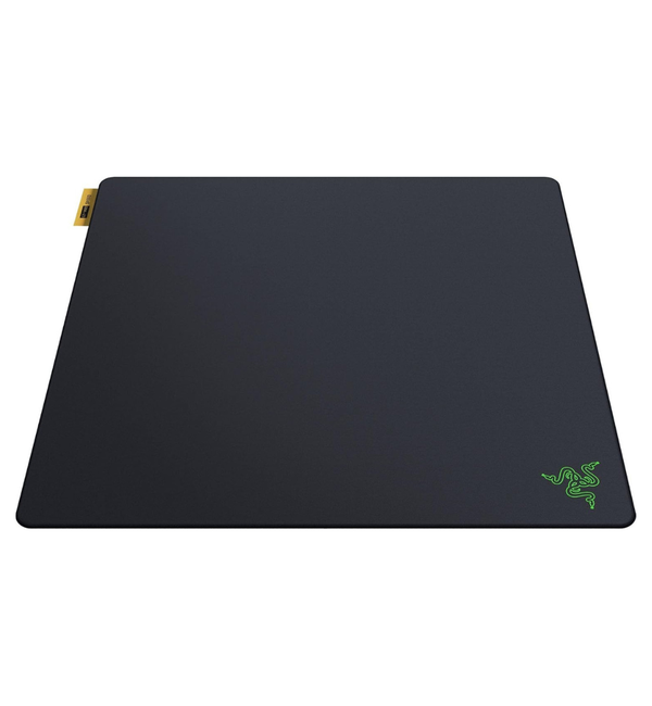 Razer Gigantus V2 Pro | Gaming mouse mat | Speed cloth | Large | Black